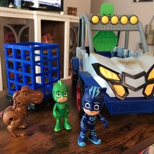 PJMASKS Off Road Rescue, had Cat Boy and the Dino/cage.